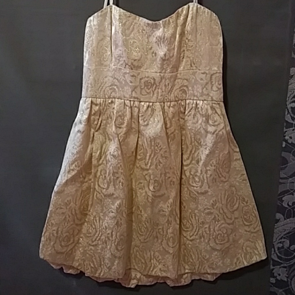 Strapless dress